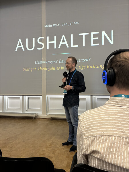 Michael Schiller, on stage